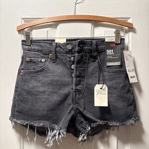 NWT Levi’s 501 Premium Cutoff Denim Short size  25